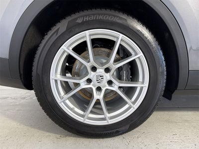 2024 Porsche Cayenne AWD