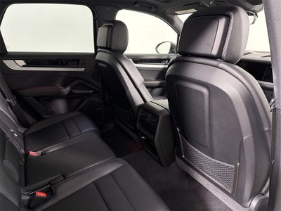 2024 Porsche Cayenne AWD