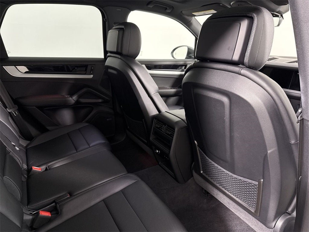 2024 Porsche Cayenne AWD