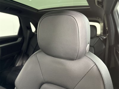 2024 Porsche Cayenne AWD