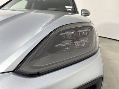 2025 Porsche Cayenne AWD