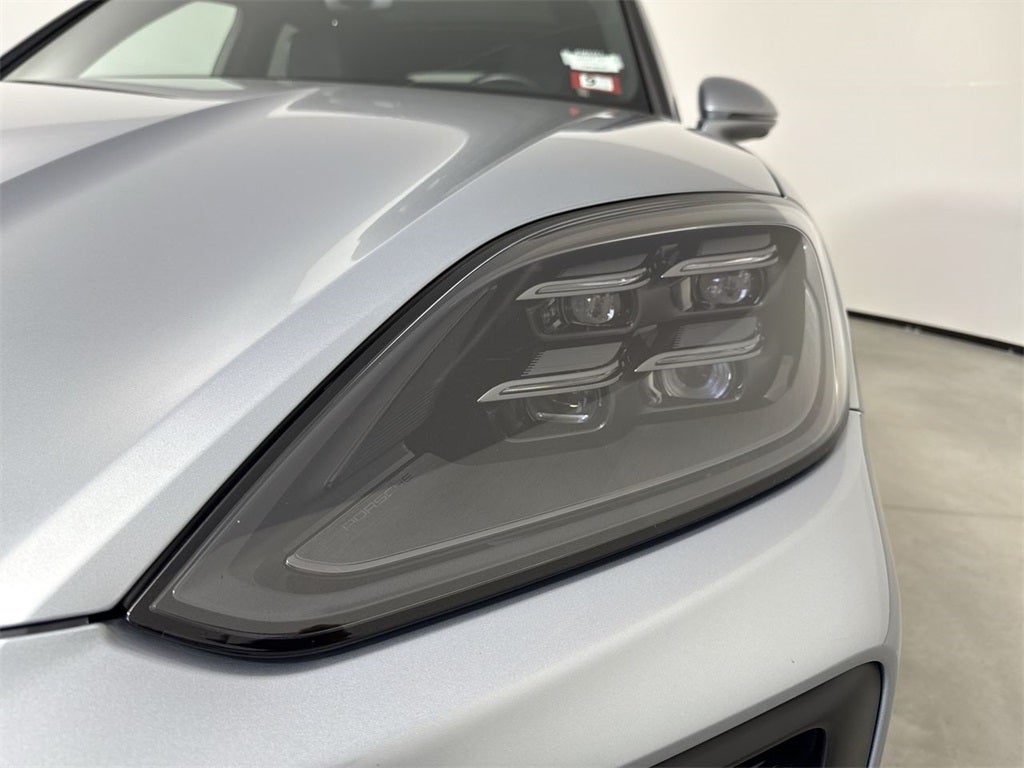 2025 Porsche Cayenne AWD