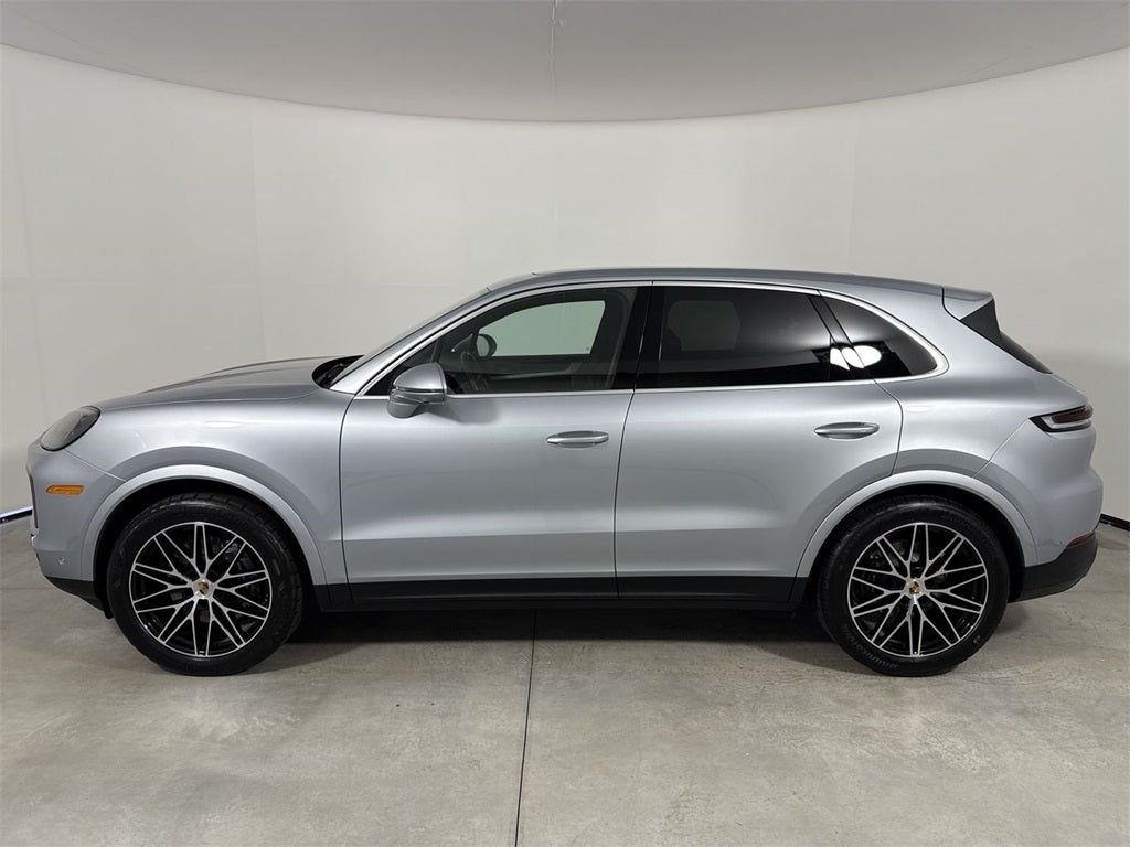 2025 Porsche Cayenne AWD