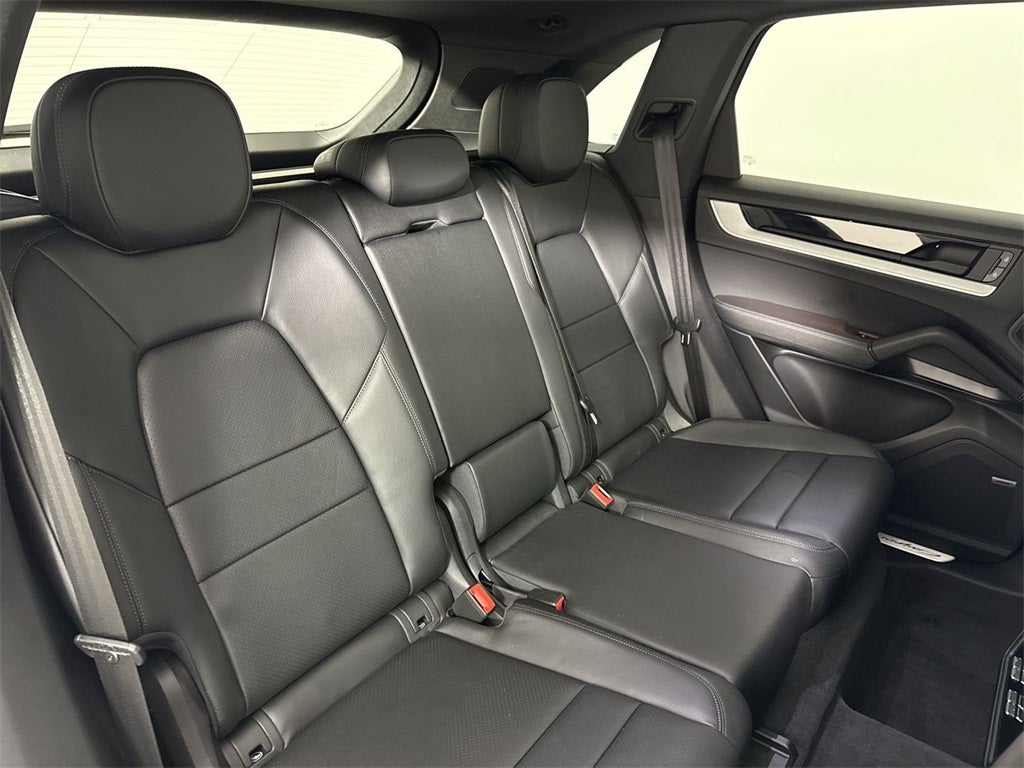 2025 Porsche Cayenne AWD