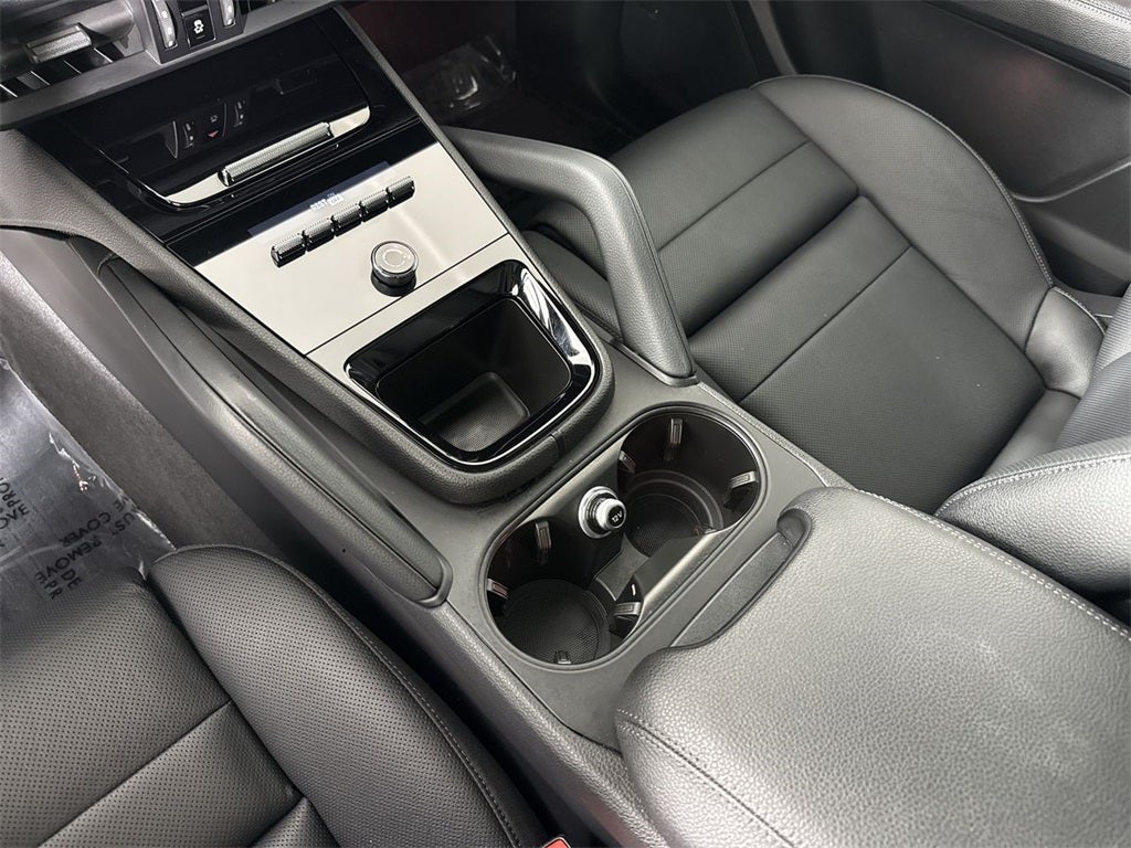 2025 Porsche Cayenne AWD