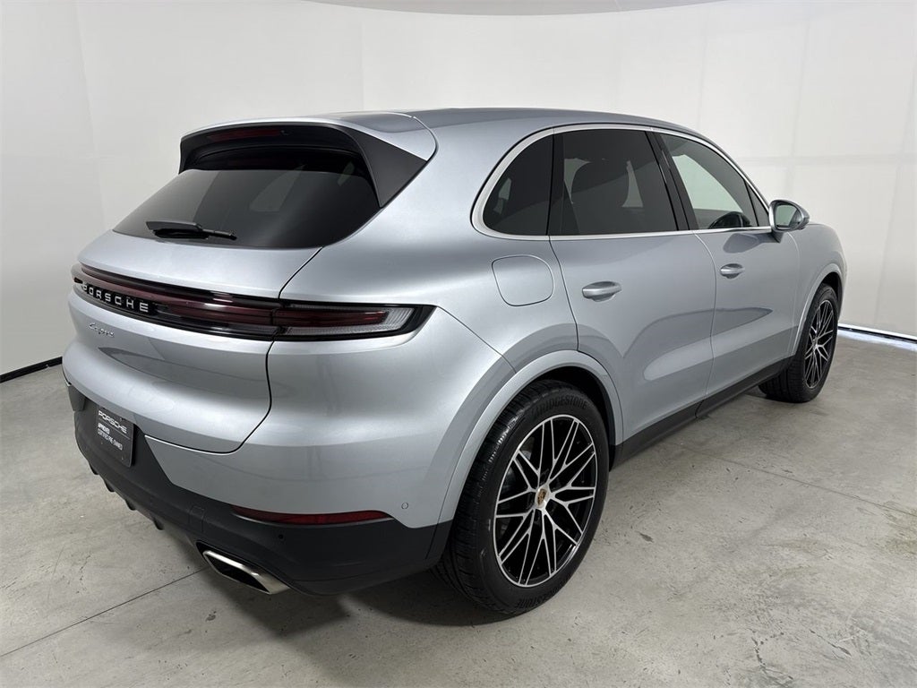 2025 Porsche Cayenne AWD