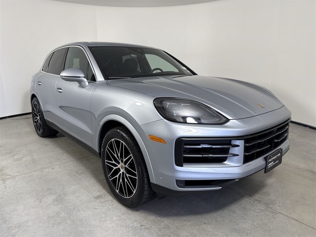 2025 Porsche Cayenne AWD