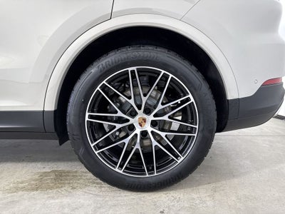 2026 Porsche Cayenne AWD