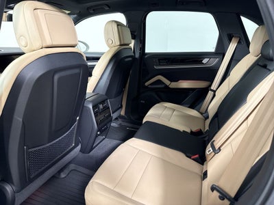 2026 Porsche Cayenne AWD