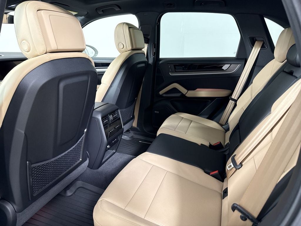 2026 Porsche Cayenne AWD