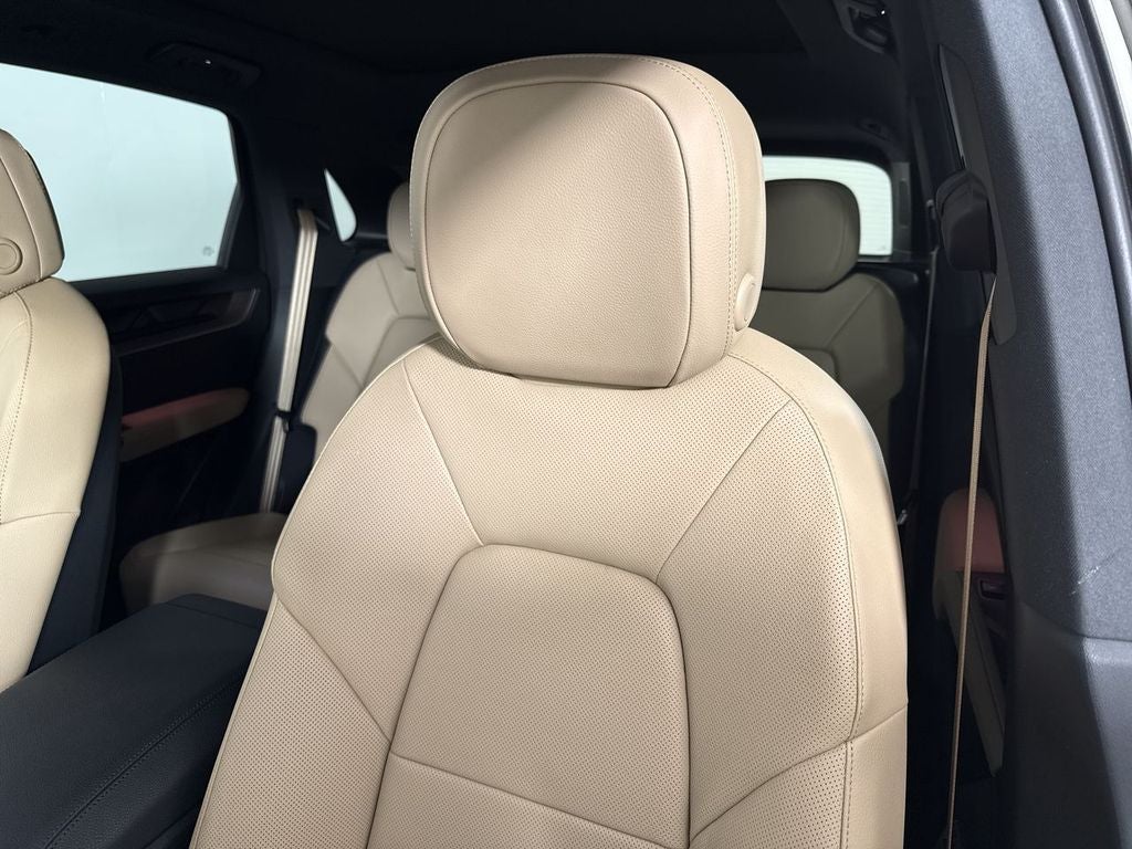 2026 Porsche Cayenne AWD