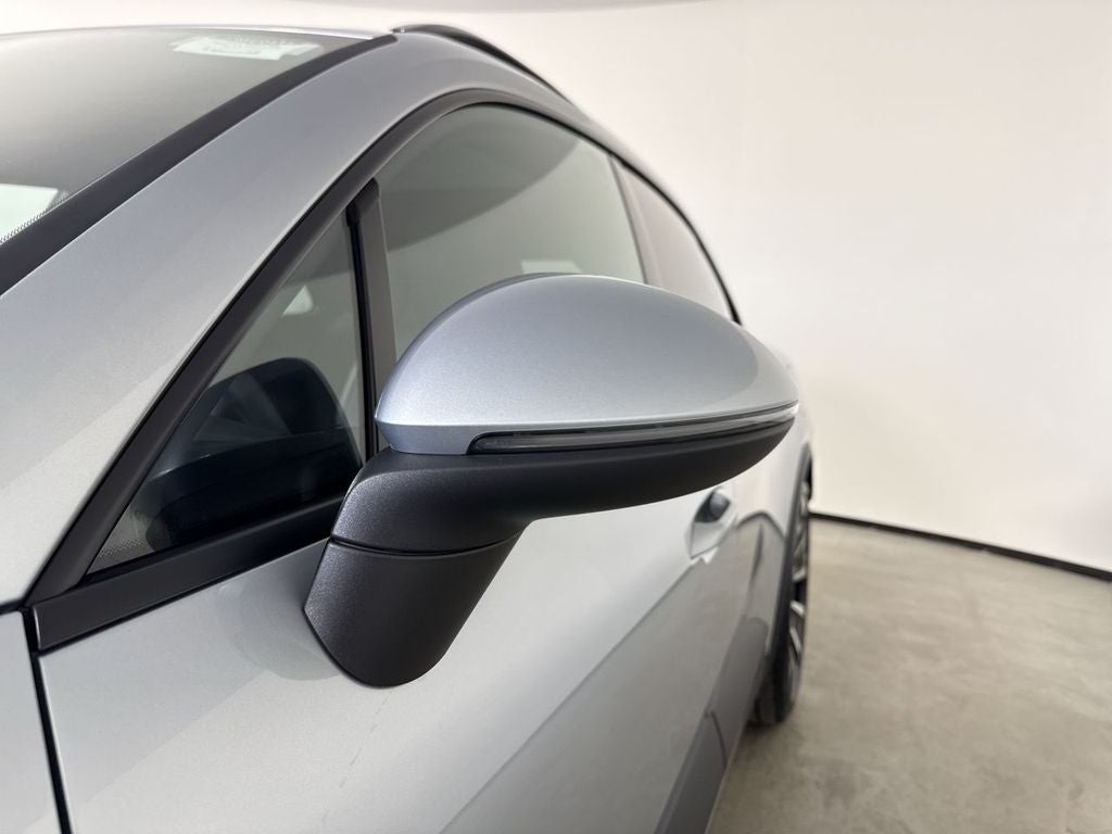 2025 Porsche Macan Electric Electric 4