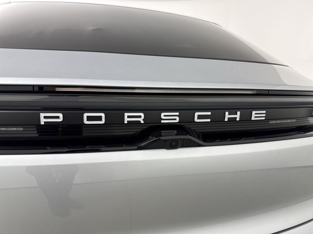 2025 Porsche Macan Electric Electric 4