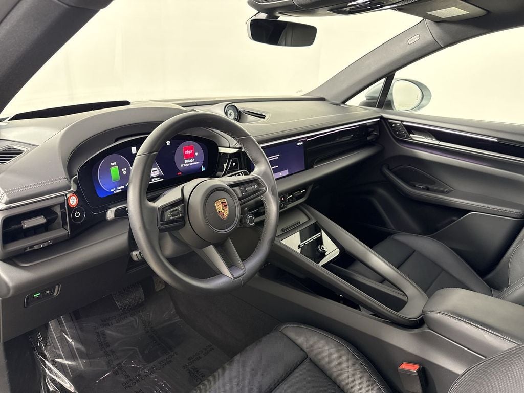 2025 Porsche Macan Electric Electric 4