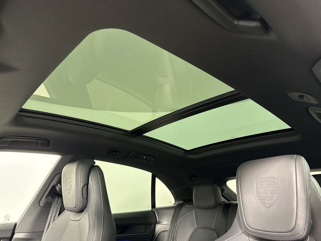 2025 Porsche Macan Electric Electric 4