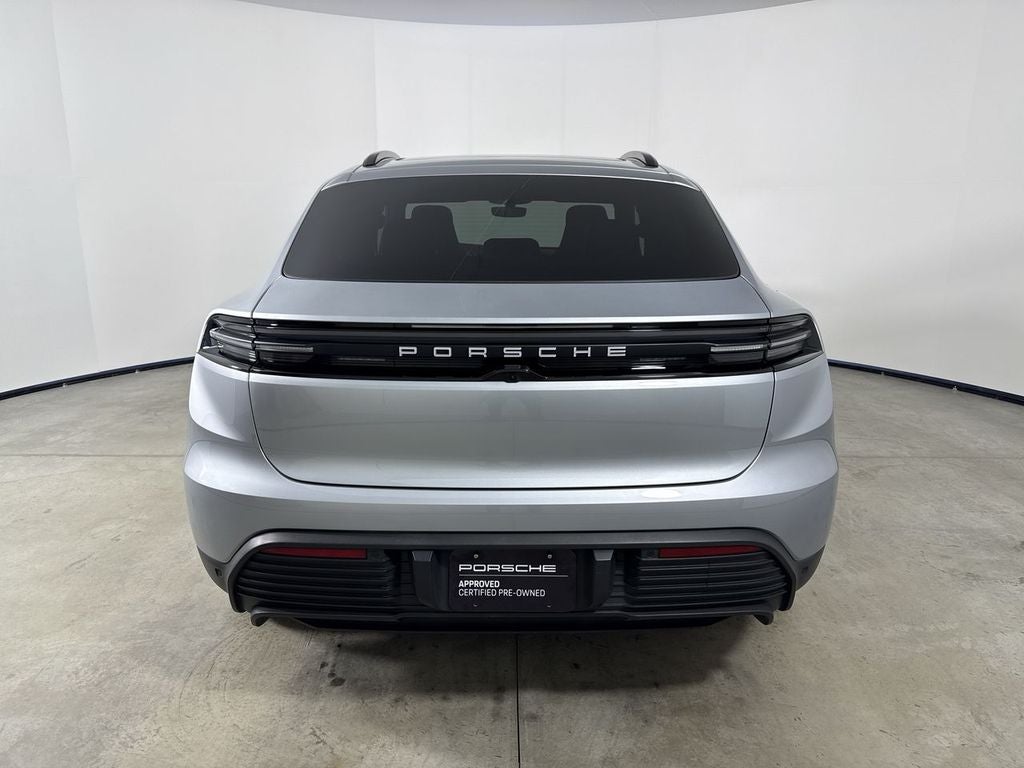 2025 Porsche Macan Electric Electric 4