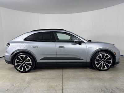 2025 Porsche Macan Electric Electric 4