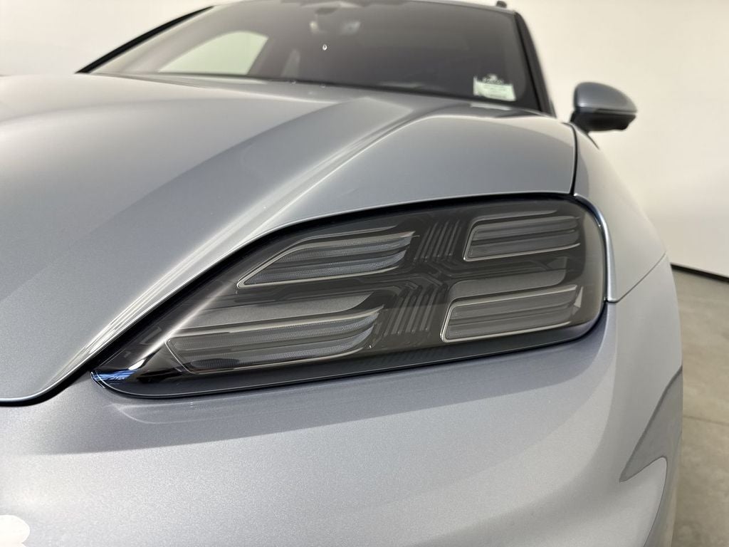 2026 Porsche Macan Electric Electric 4