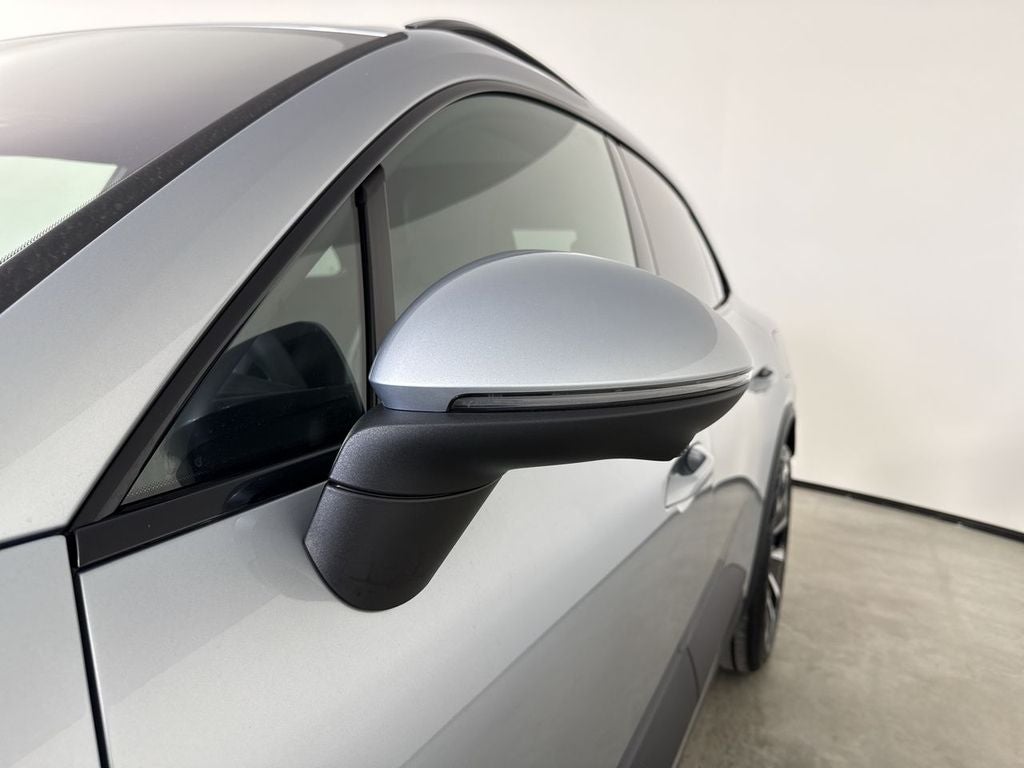 2026 Porsche Macan Electric Electric 4