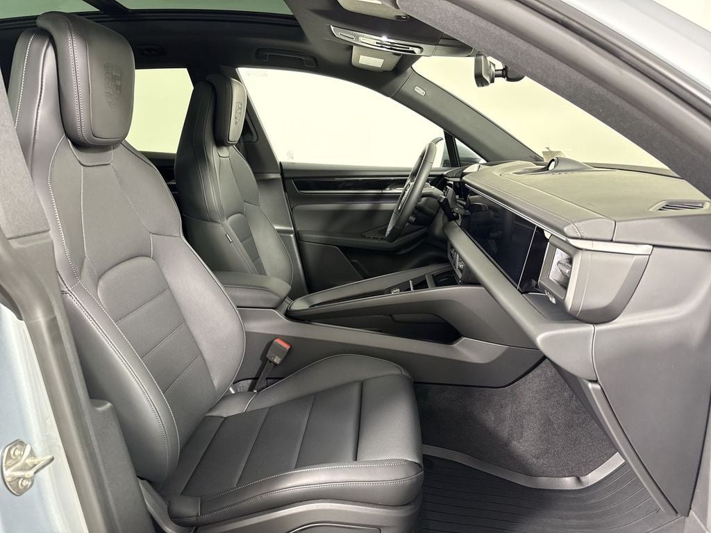 2026 Porsche Macan Electric Electric 4