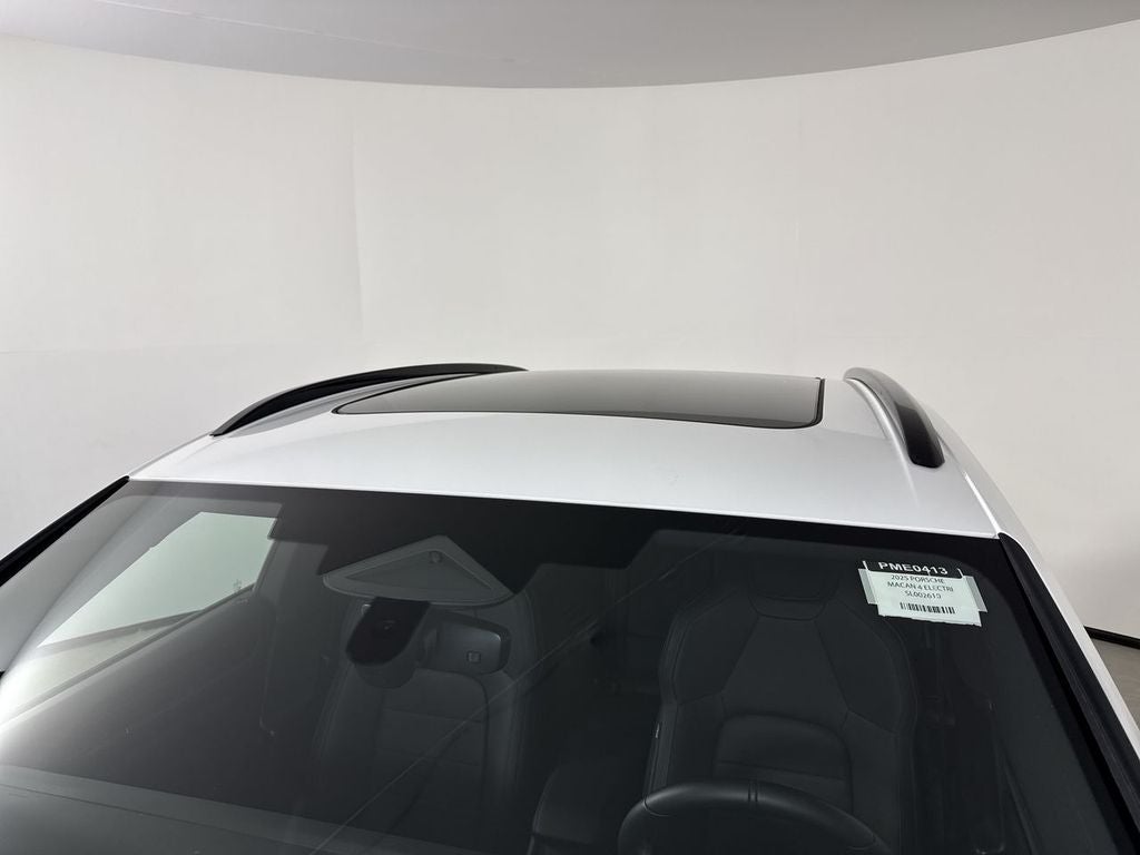 2025 Porsche Macan Electric Macan 4 Electric