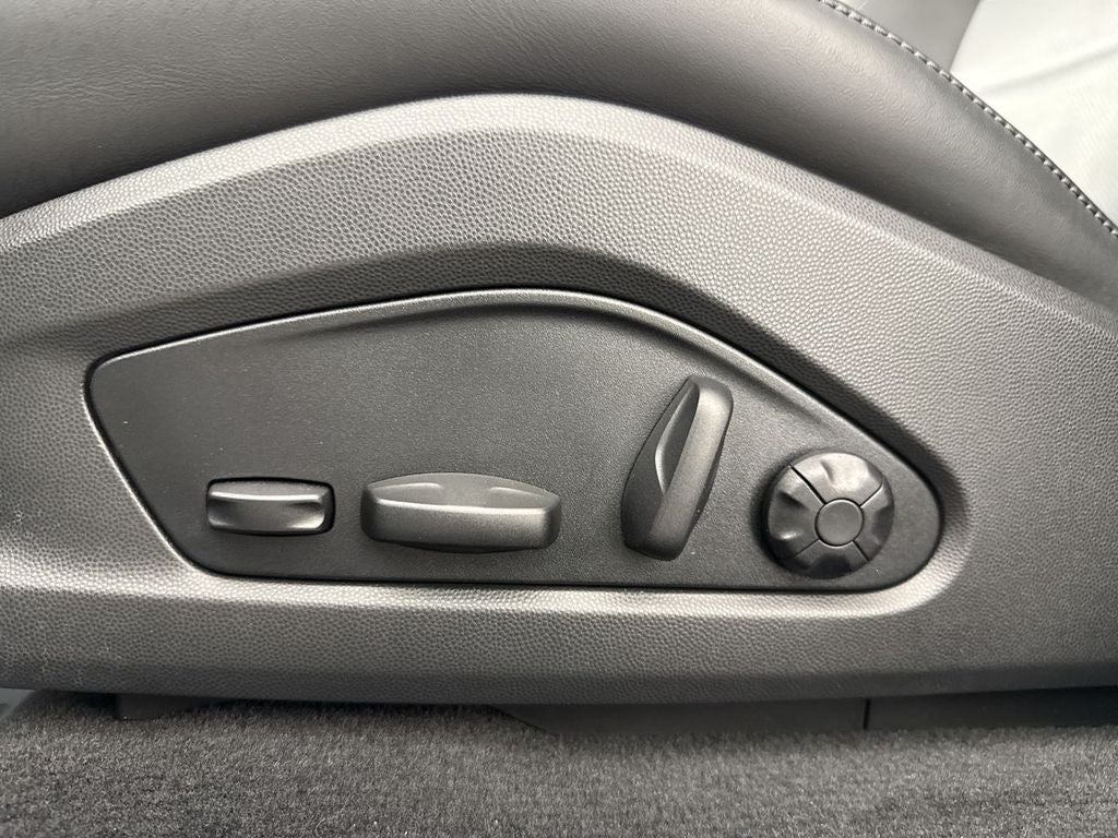 2025 Porsche Macan Electric Macan 4 Electric