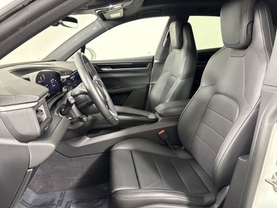 2025 Porsche Macan Electric Macan 4 Electric