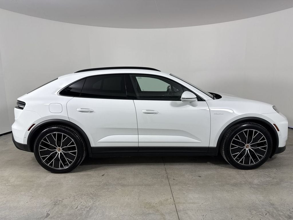 2025 Porsche Macan Electric Macan 4 Electric