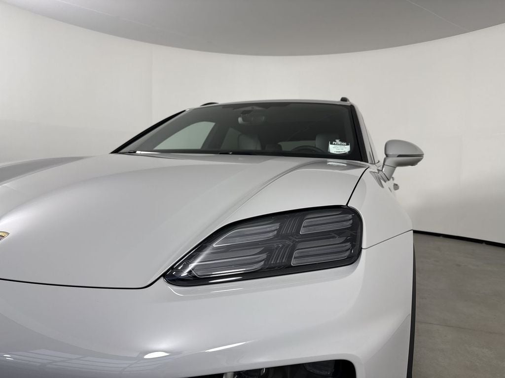 2026 Porsche Macan Electric Electric 4