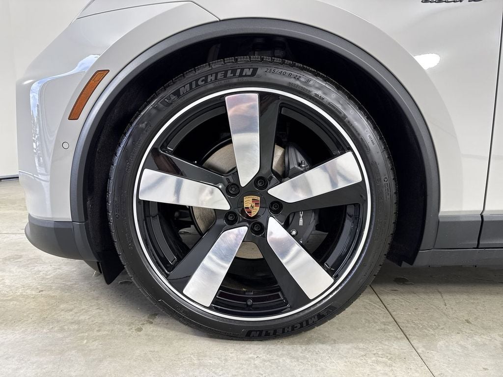 2026 Porsche Macan Electric Electric 4