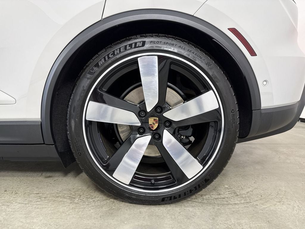 2026 Porsche Macan Electric Electric 4
