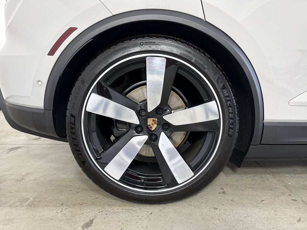 2026 Porsche Macan Electric Electric 4