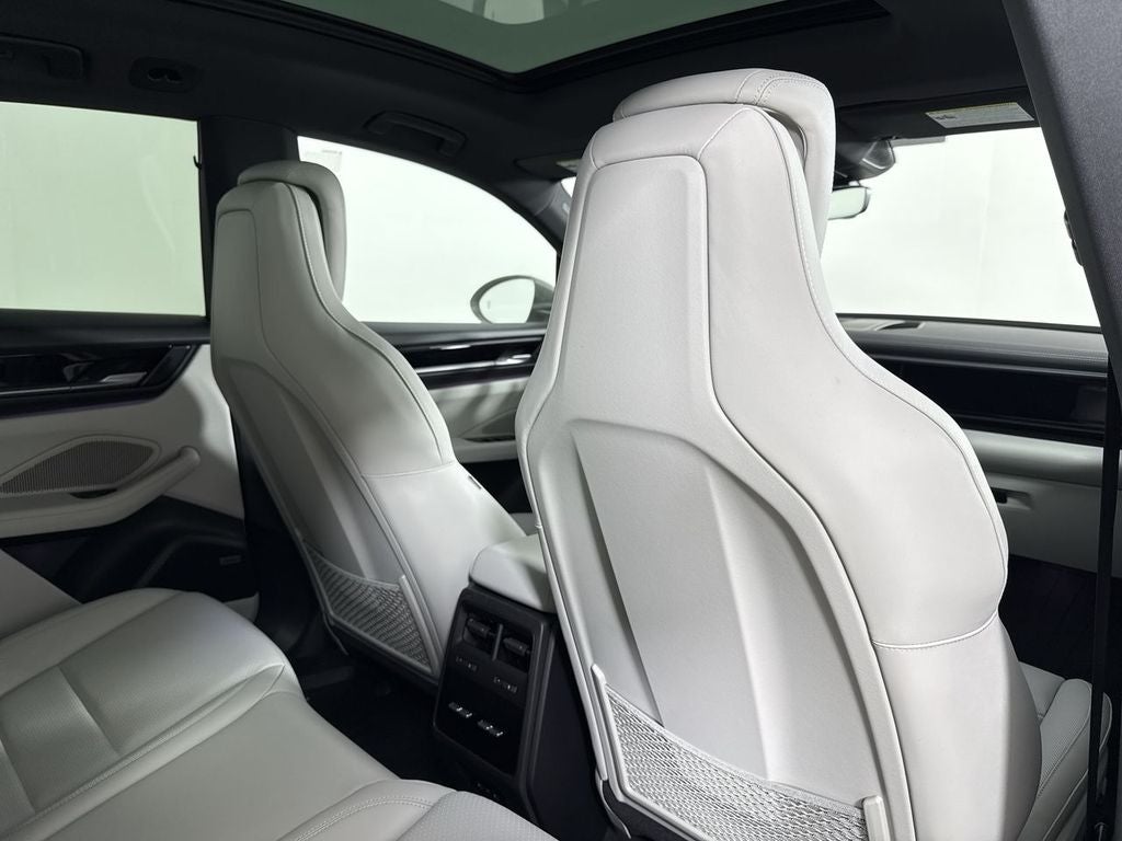 2026 Porsche Macan Electric Electric 4