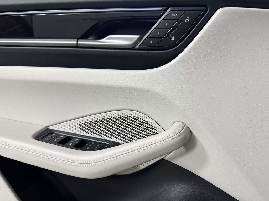 2026 Porsche Macan Electric Electric 4