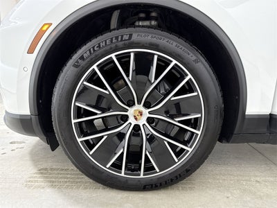 2025 Porsche Macan Electric Electric 4