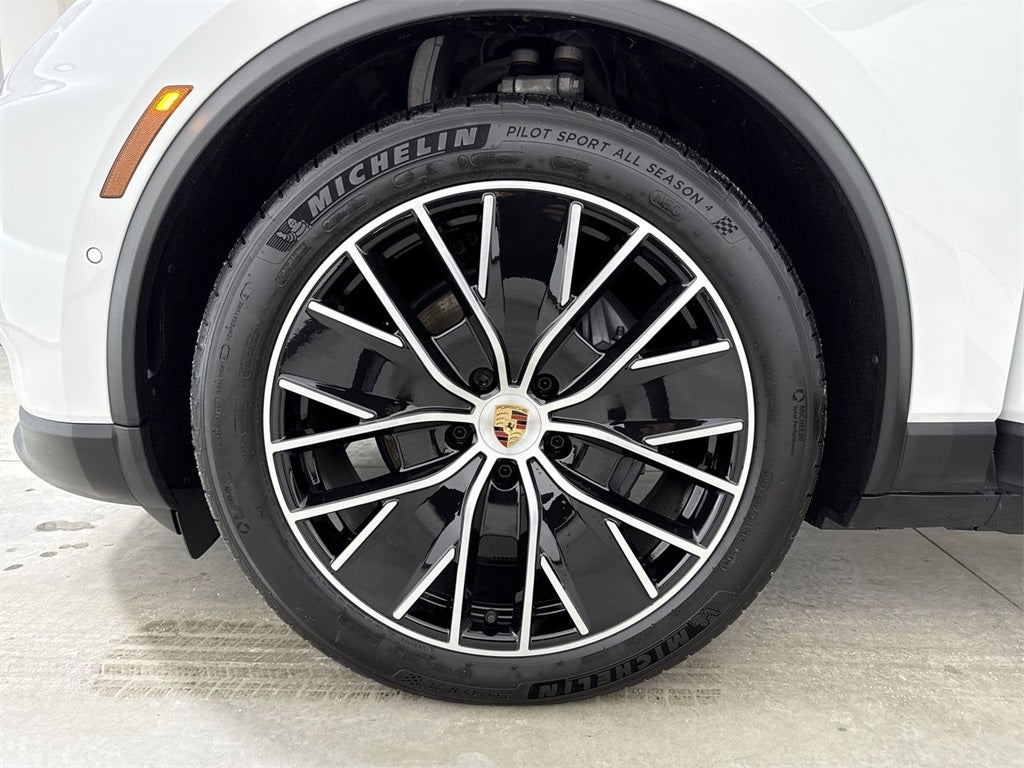 2025 Porsche Macan Electric Electric 4