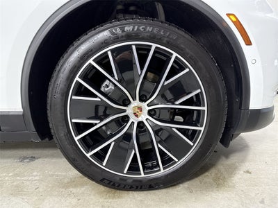 2025 Porsche Macan Electric Electric 4