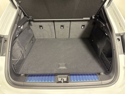 2025 Porsche Macan Electric Electric 4