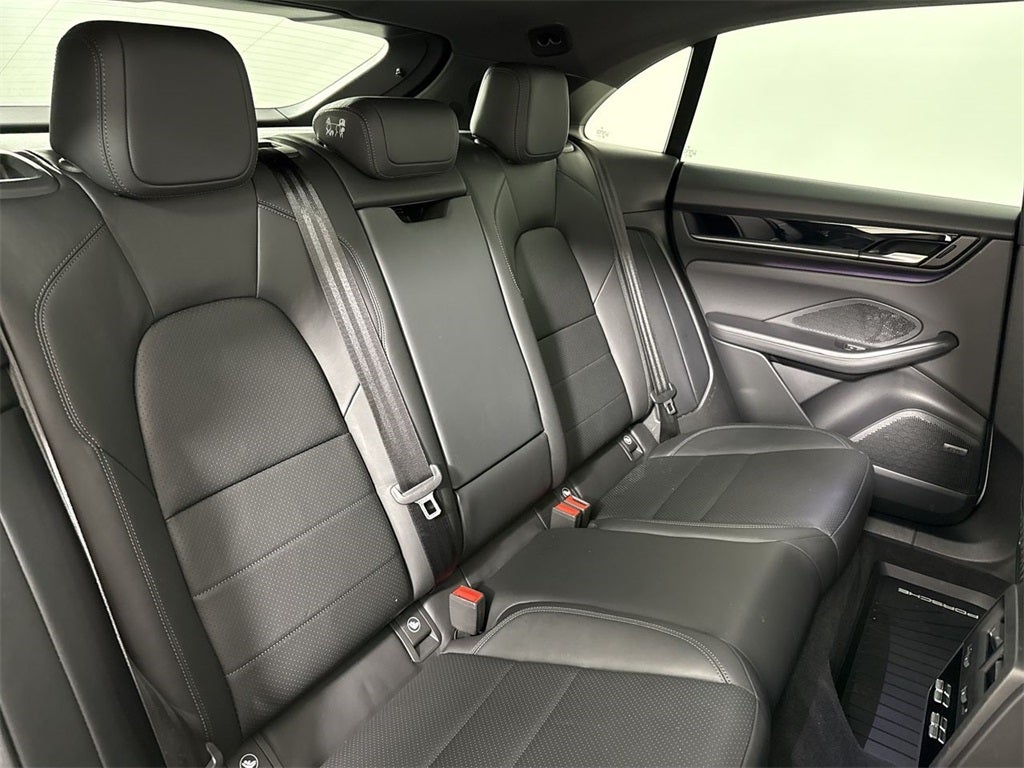 2025 Porsche Macan Electric Electric 4