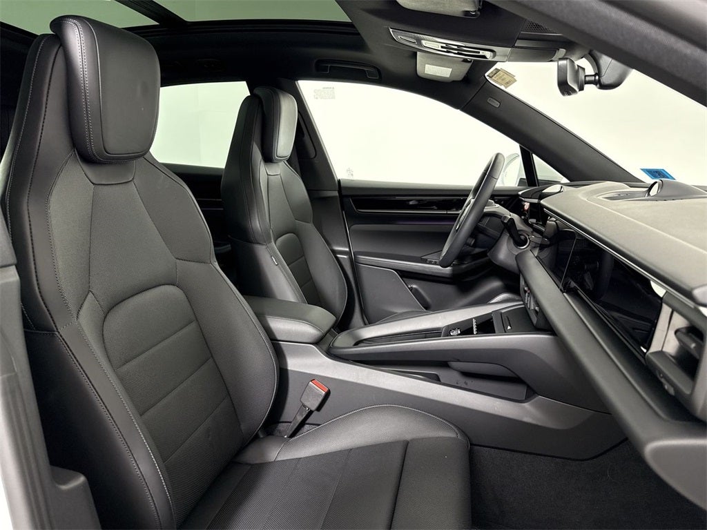 2025 Porsche Macan Electric Electric 4