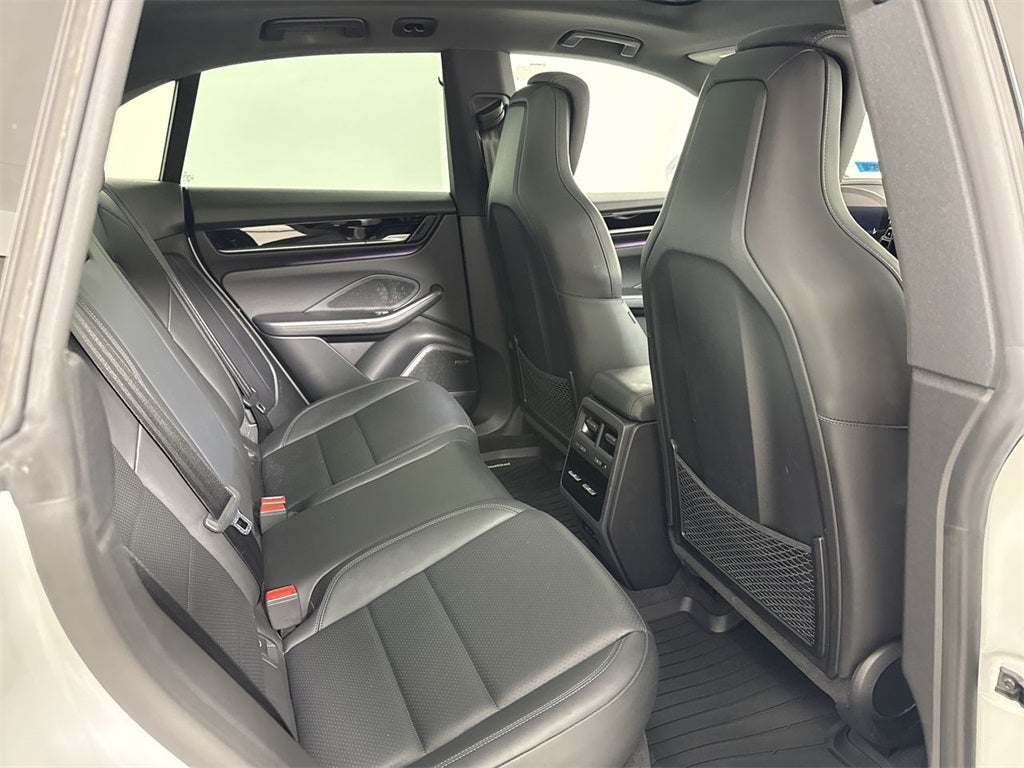 2025 Porsche Macan Electric Electric 4