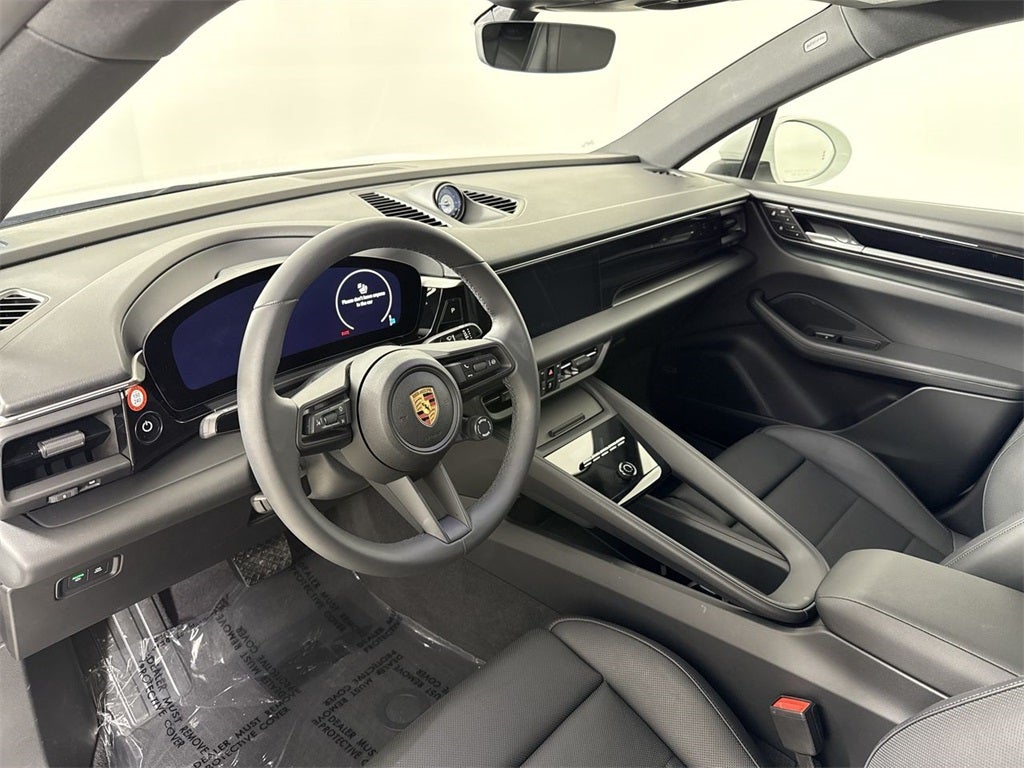 2025 Porsche Macan Electric Electric 4