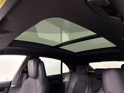 2025 Porsche Macan Electric Electric 4