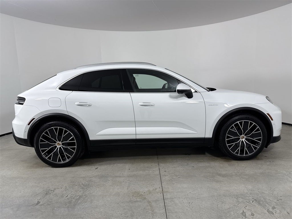 2025 Porsche Macan Electric Electric 4