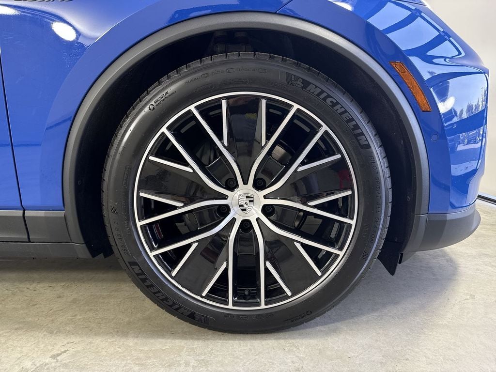 2026 Porsche Macan Electric Electric 4