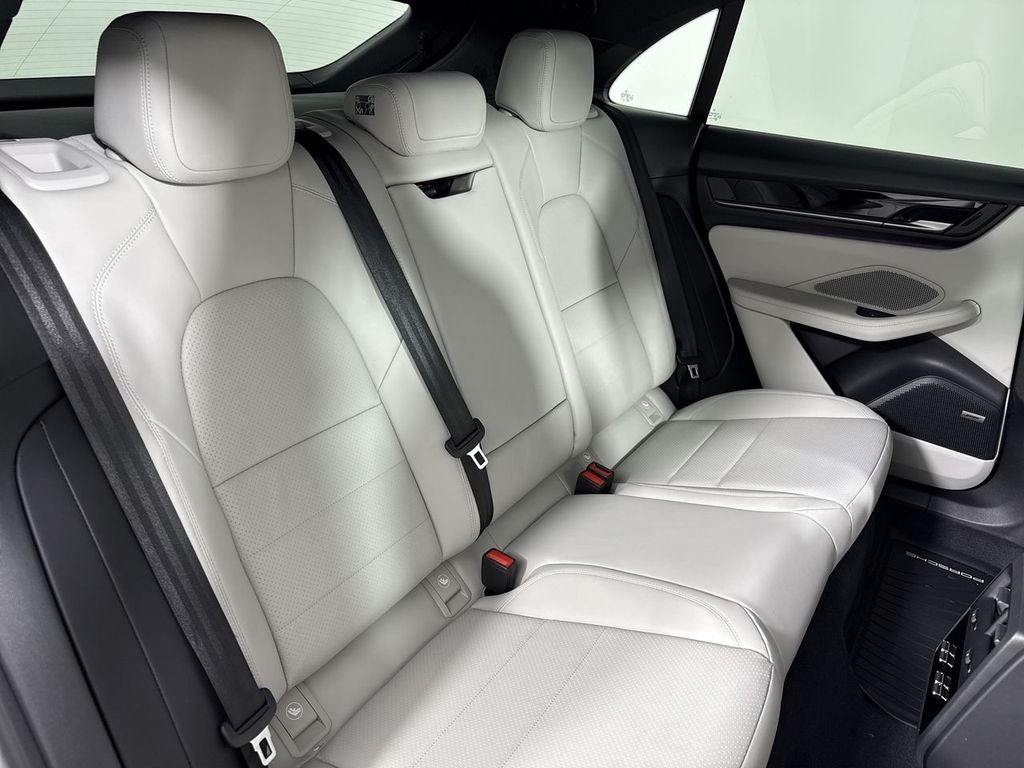 2026 Porsche Macan Electric Electric 4