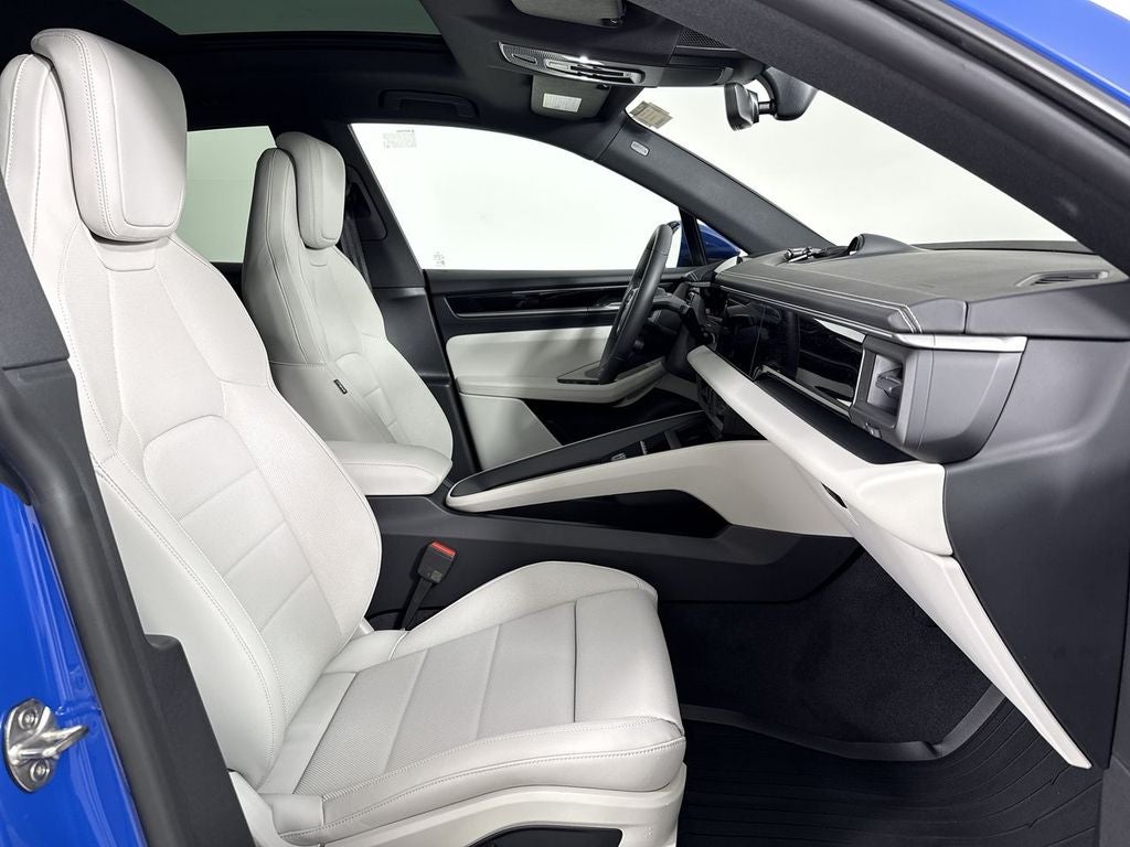 2026 Porsche Macan Electric Electric 4