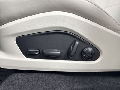 2026 Porsche Macan Electric Electric 4