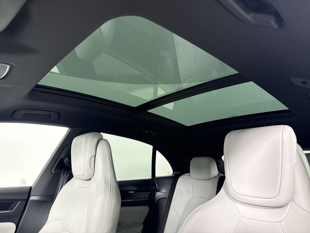 2026 Porsche Macan Electric Electric 4