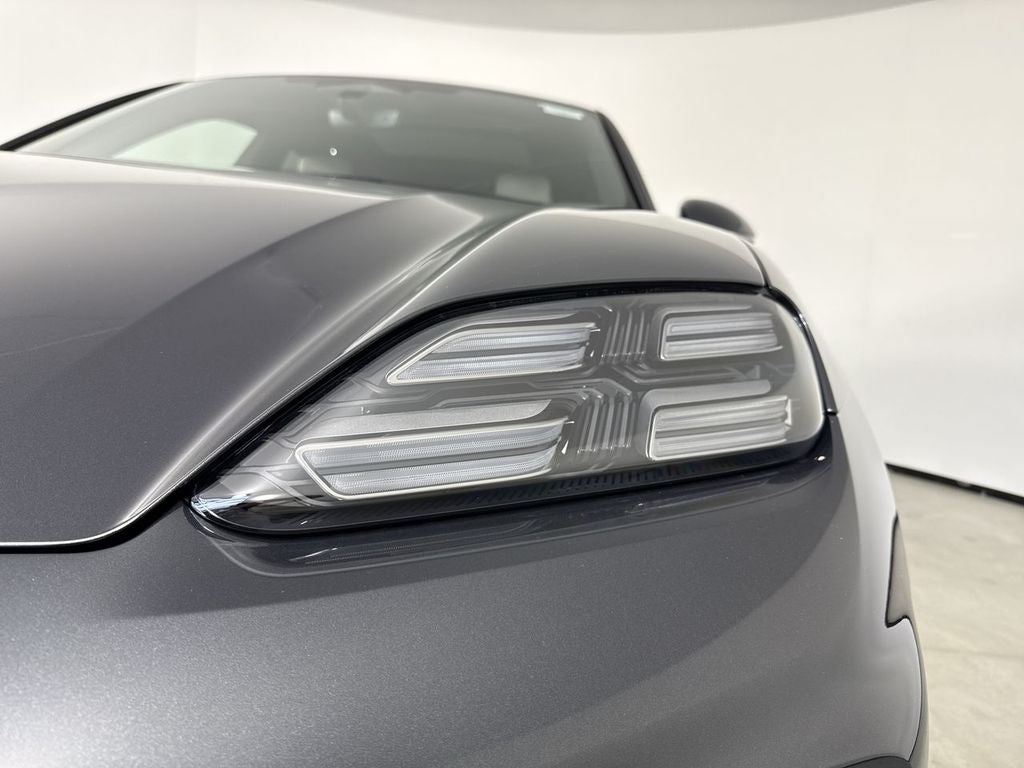 2026 Porsche Macan Electric Electric 4